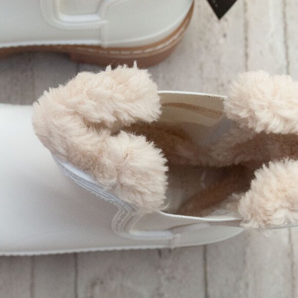 NWT Marc Fisher LTD Fargo Waterproof Faux Fur Trim Boots size 7 - Picture 5 of 10